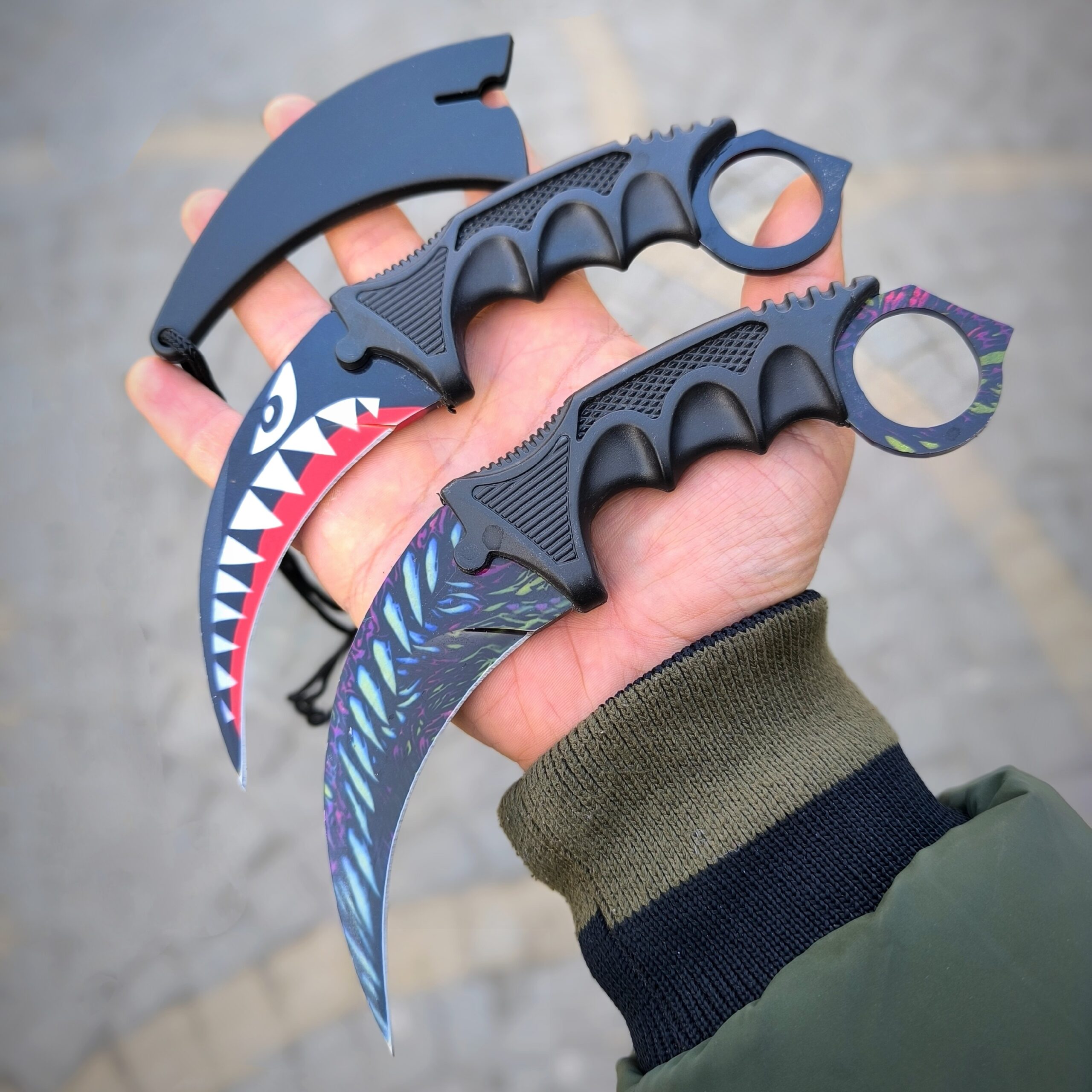 چاقو کارامبیت تاکتیکال